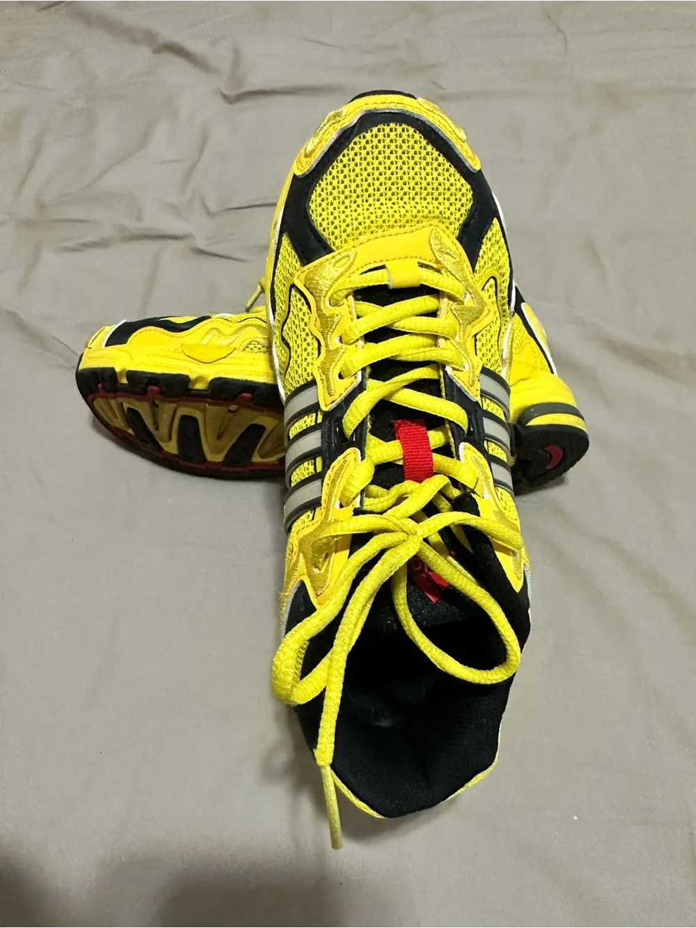 Bad Bunny Paso Fino Sneakers Kids Size 5.5